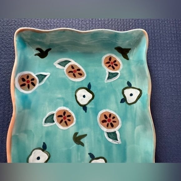 Hand painted large dish in style of Anthropologie ceramic butterfly flowers - Picture 3 of 9